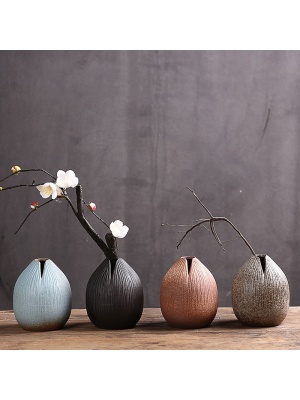 Vintage Craft Tabletop Ornament Vase